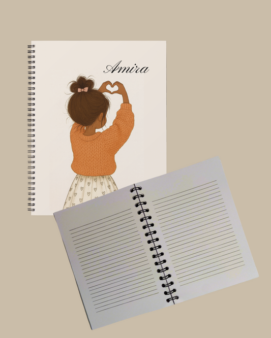 Anteckningsbok – Flicka med hjärta, personlig design